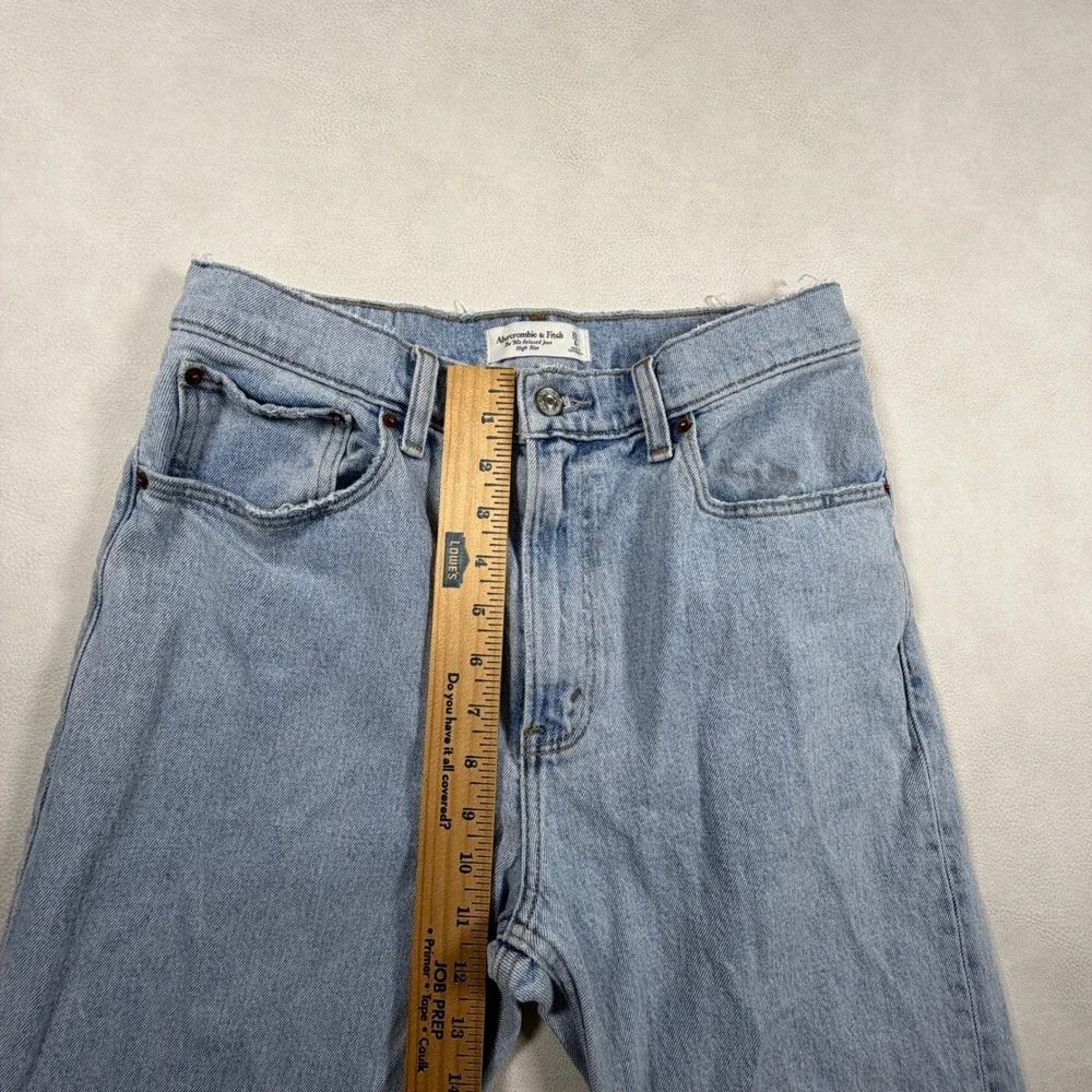 Abercrombie & Fitch The 90s Relaxed Jeans Light Wash High Rise Blue 28/6s